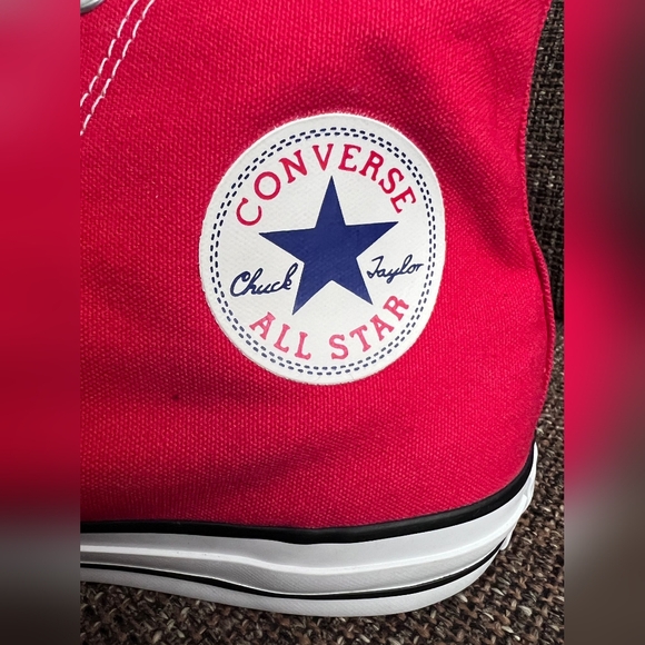 Mens Converse Chuck Taylor All Star Red High Tops, Size 12 - Picture 2 of 7